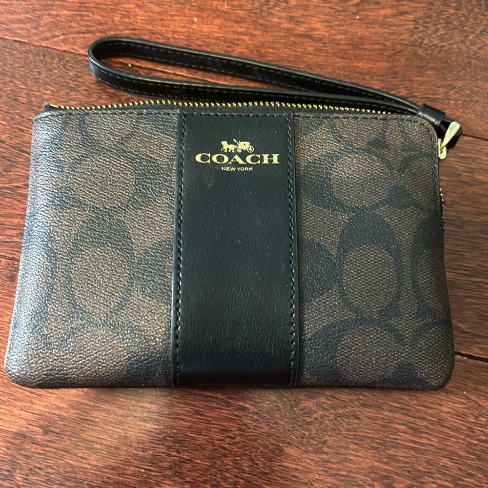Coach wallet